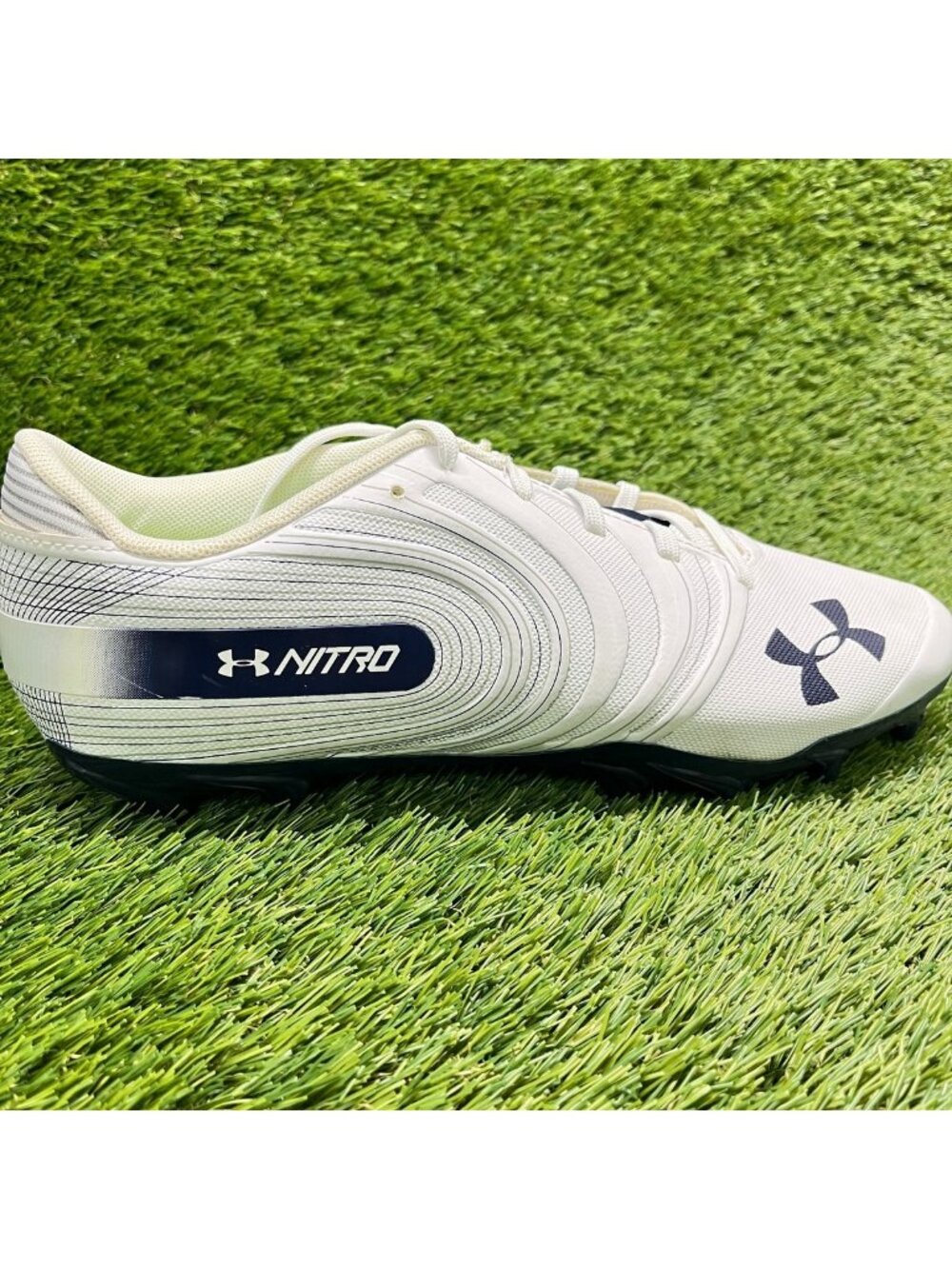 Under Armour Team Nitro Low MC Men Size 10.5 White Running Football Cleats Shoes